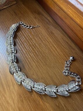 Silver Leaf-Link w/Rhinestone Choker Necklace - Women's Jewelry